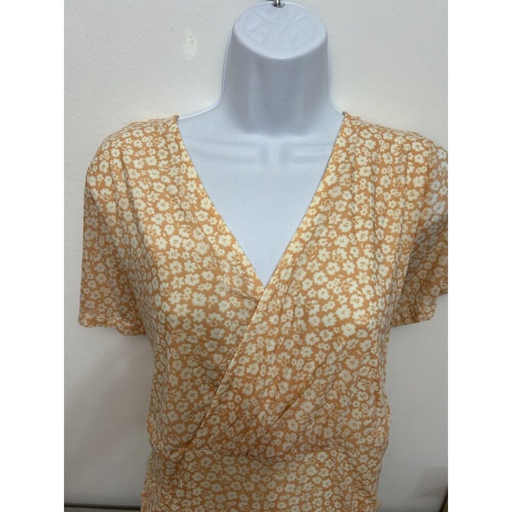 Torrid Floral Peach Print‎ Short Sleeve Top,  Surplice, Ruched Sides,Womens 2XL - Picture 4 of 8